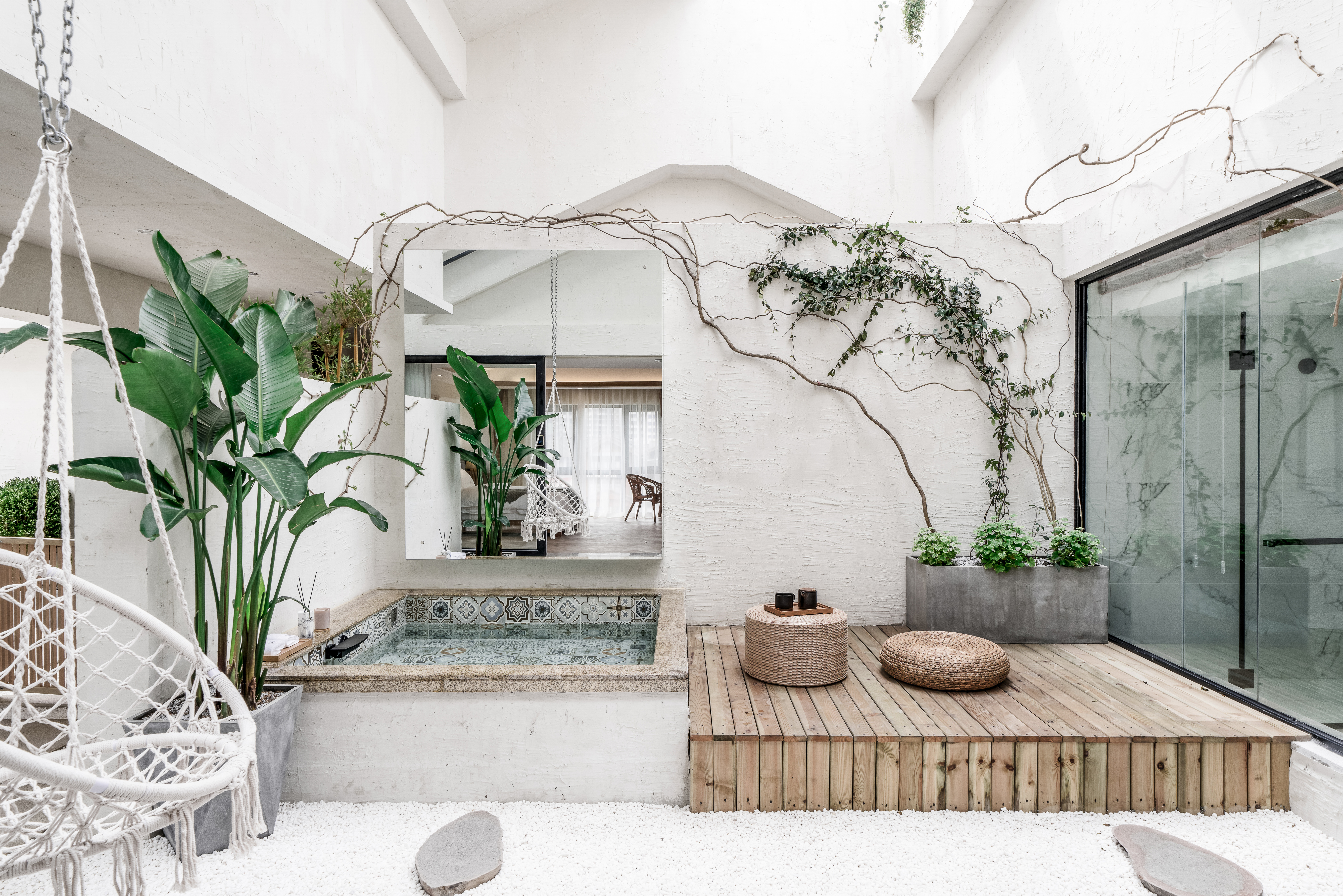 豪华花园泡池套房