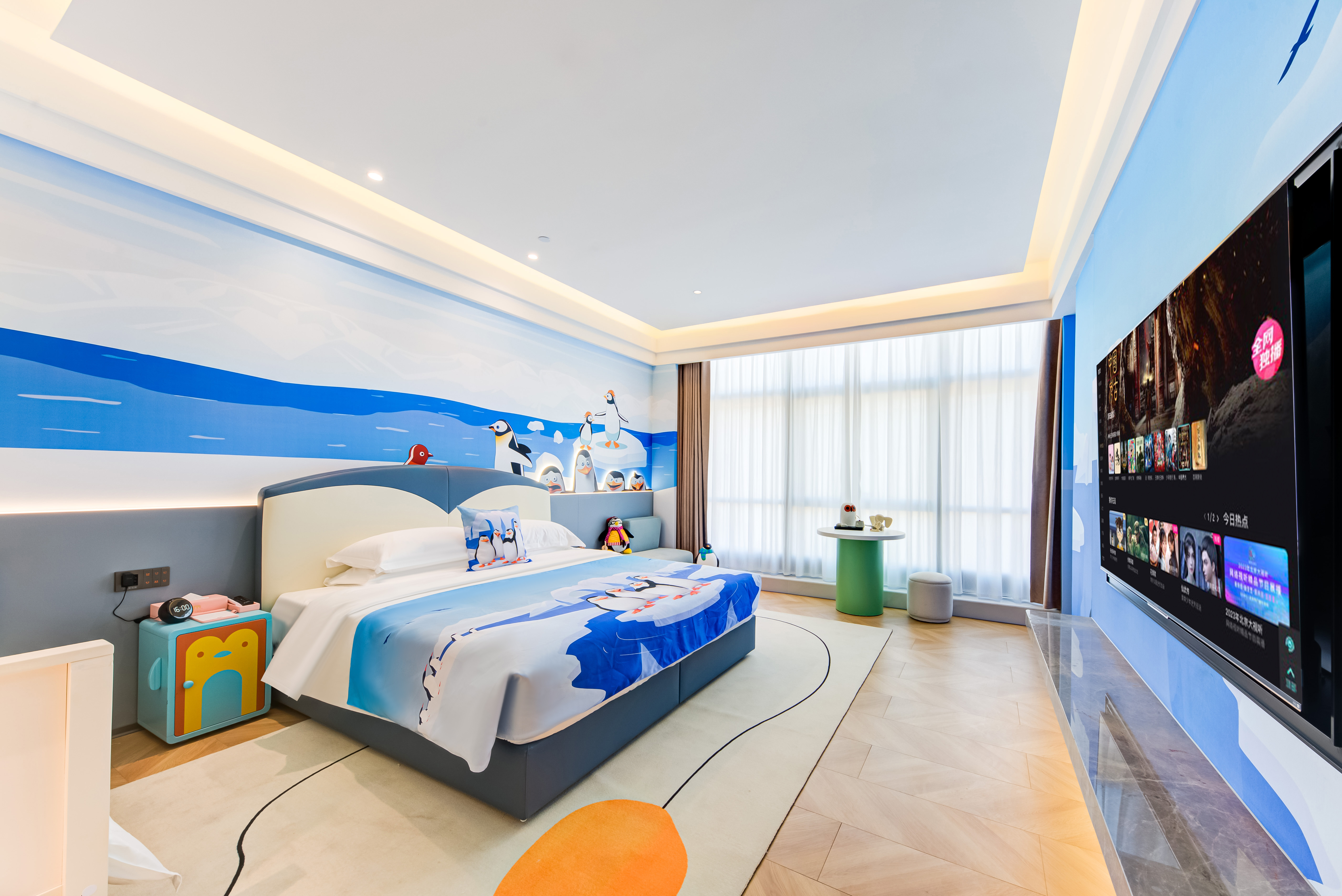 主題萌趣親子三床房【企鵝+小黃鴨】