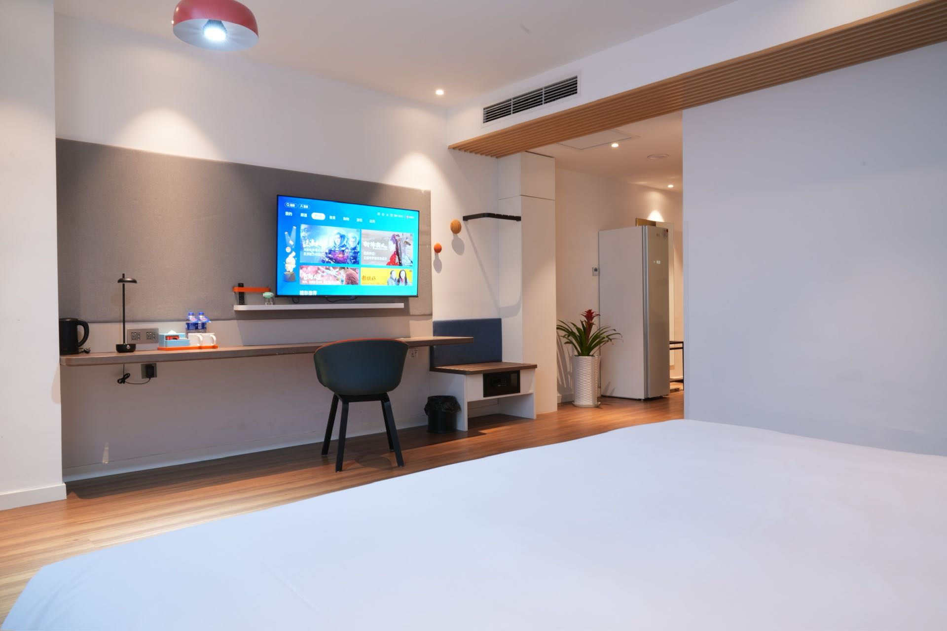 高级大床房更大面积