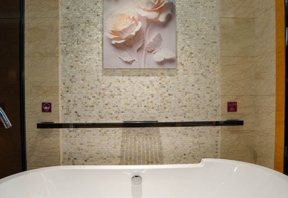 玫瑰主题行政大床房