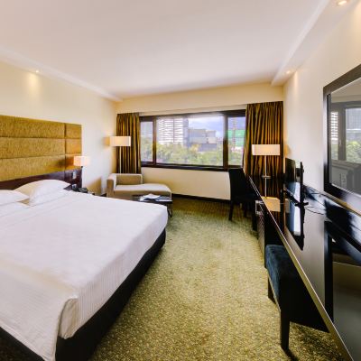 Superior King Room Cinnamon Lakeside Sri Lanka Promo Code