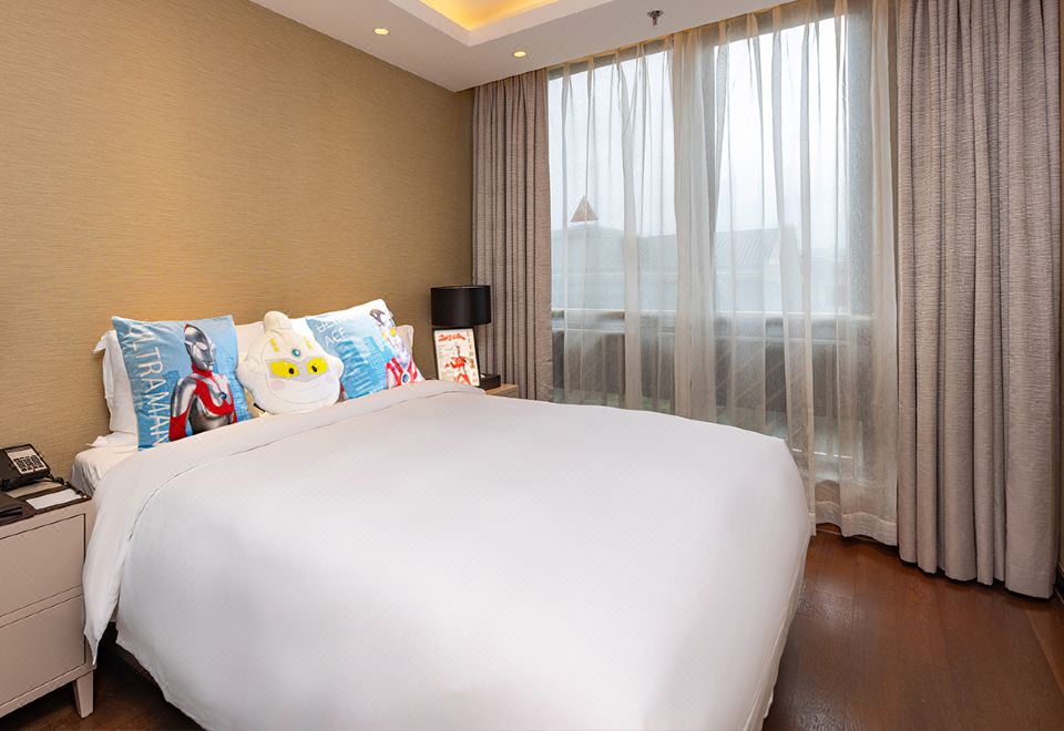 奥特曼两房亲子套房