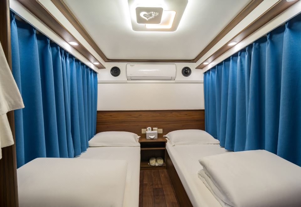 院子里·房车营地