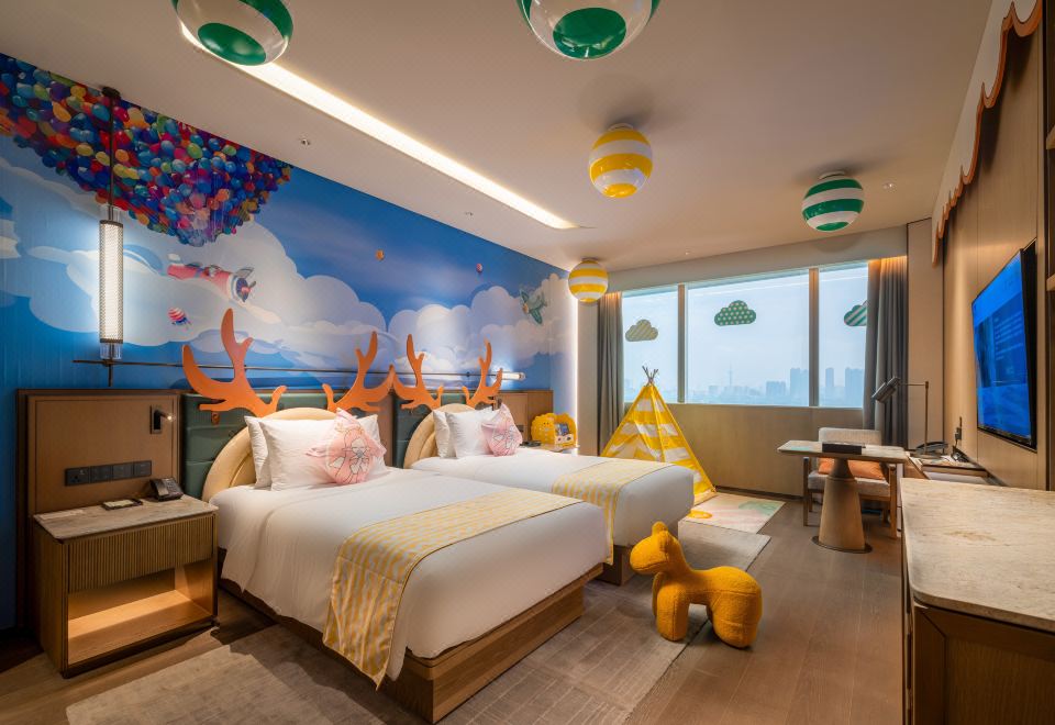 糖果飛屋親子雙床房（童趣帳篷）