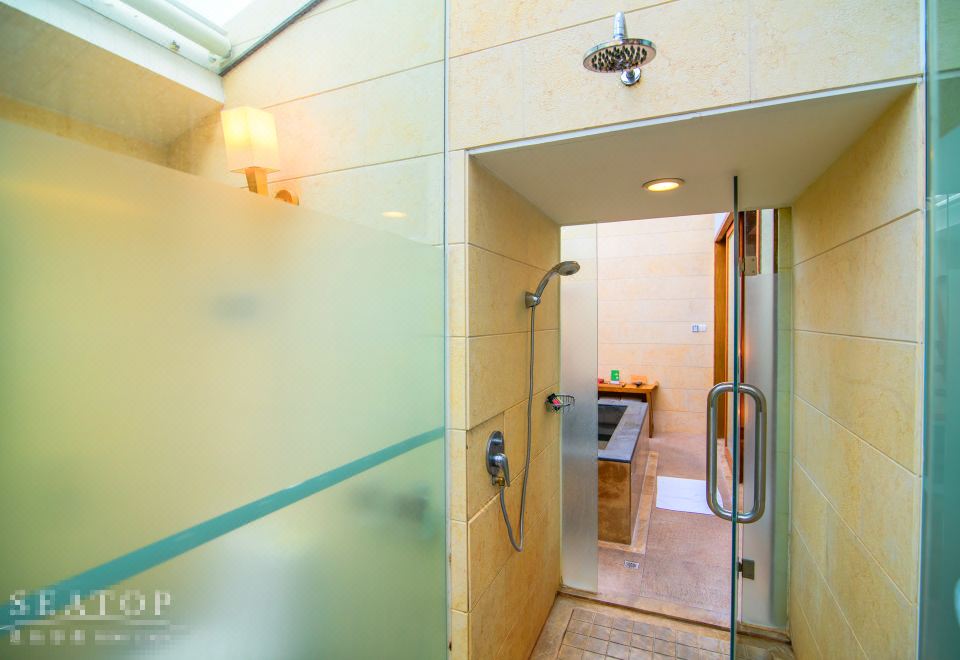 赏月套房-高层天窗-私汤泡池-超大客厅