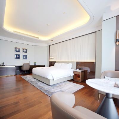 高級城景大床房（金可兒床墊+觀景大浴缸） 珠海度假村星海樓酒店優惠