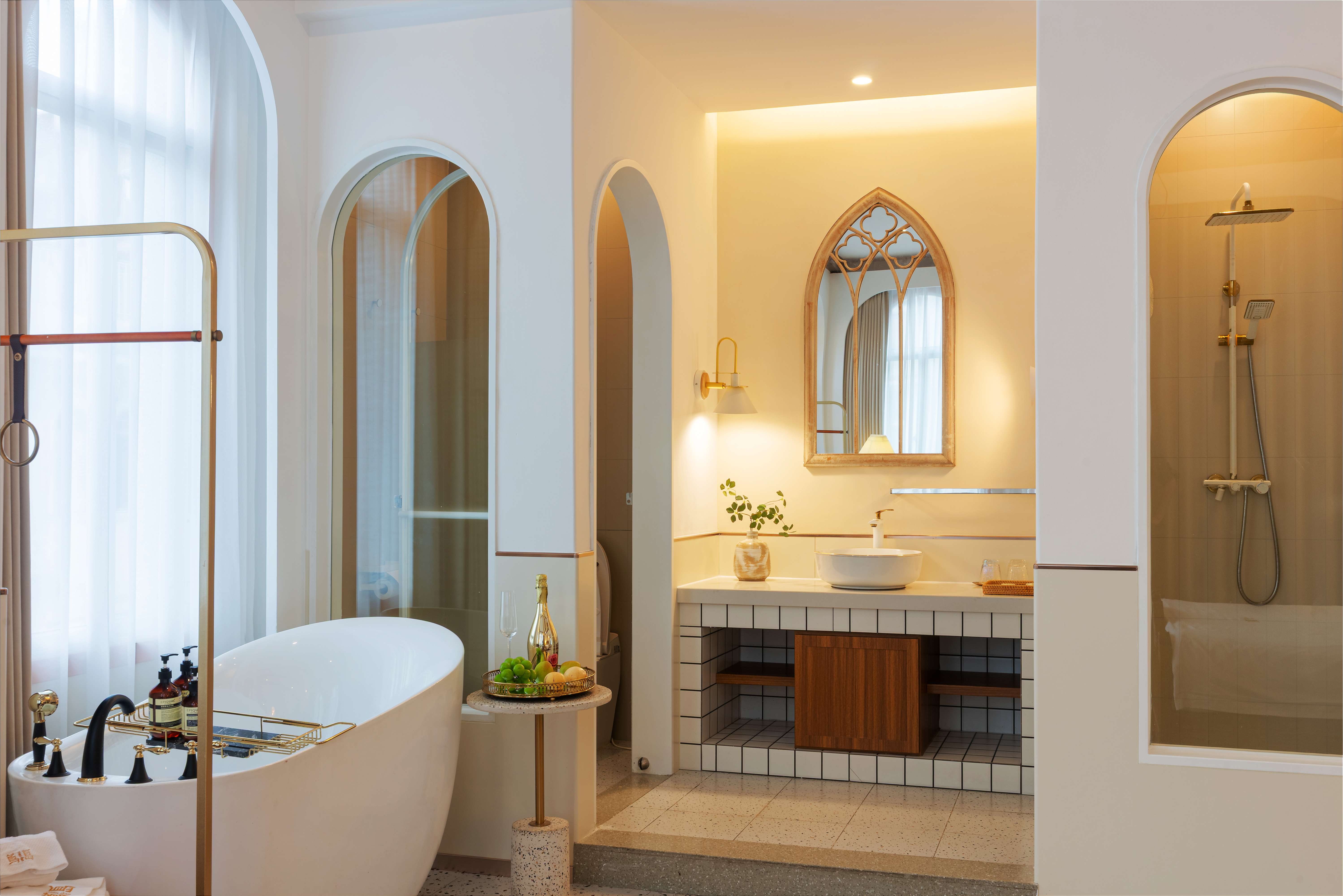 左岸·波西米亚大床房（巨幕投影+浴缸+中山路骑楼景）