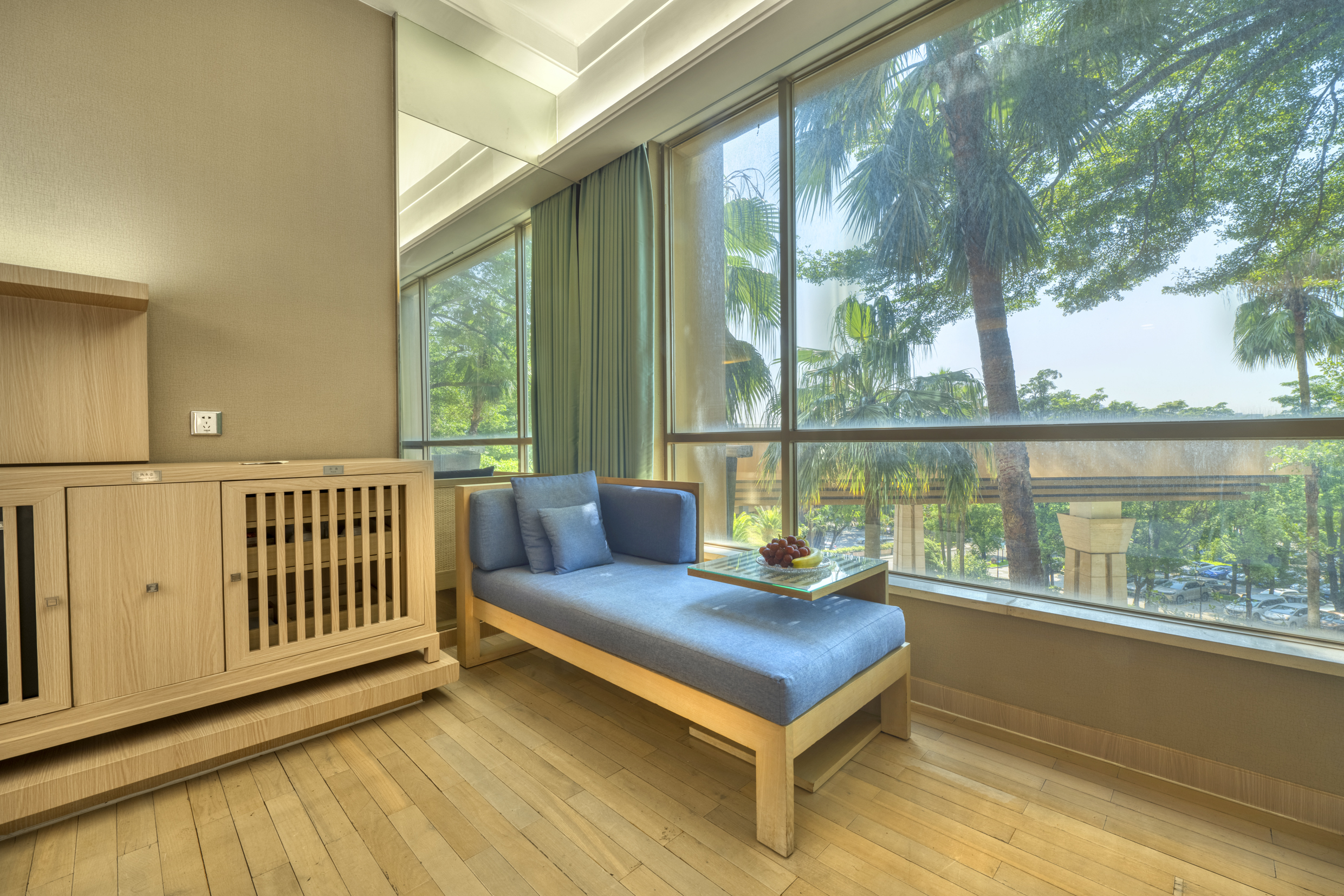 日式园景蒸汽房