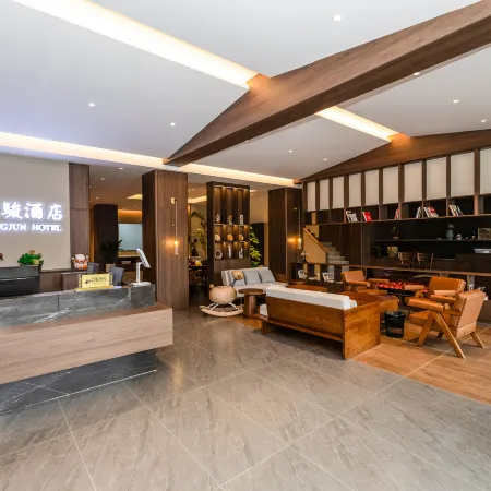 Dongjun Hotel
