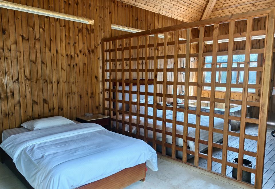 云栖山涧独栋汤屋双床房（带私家泡池）