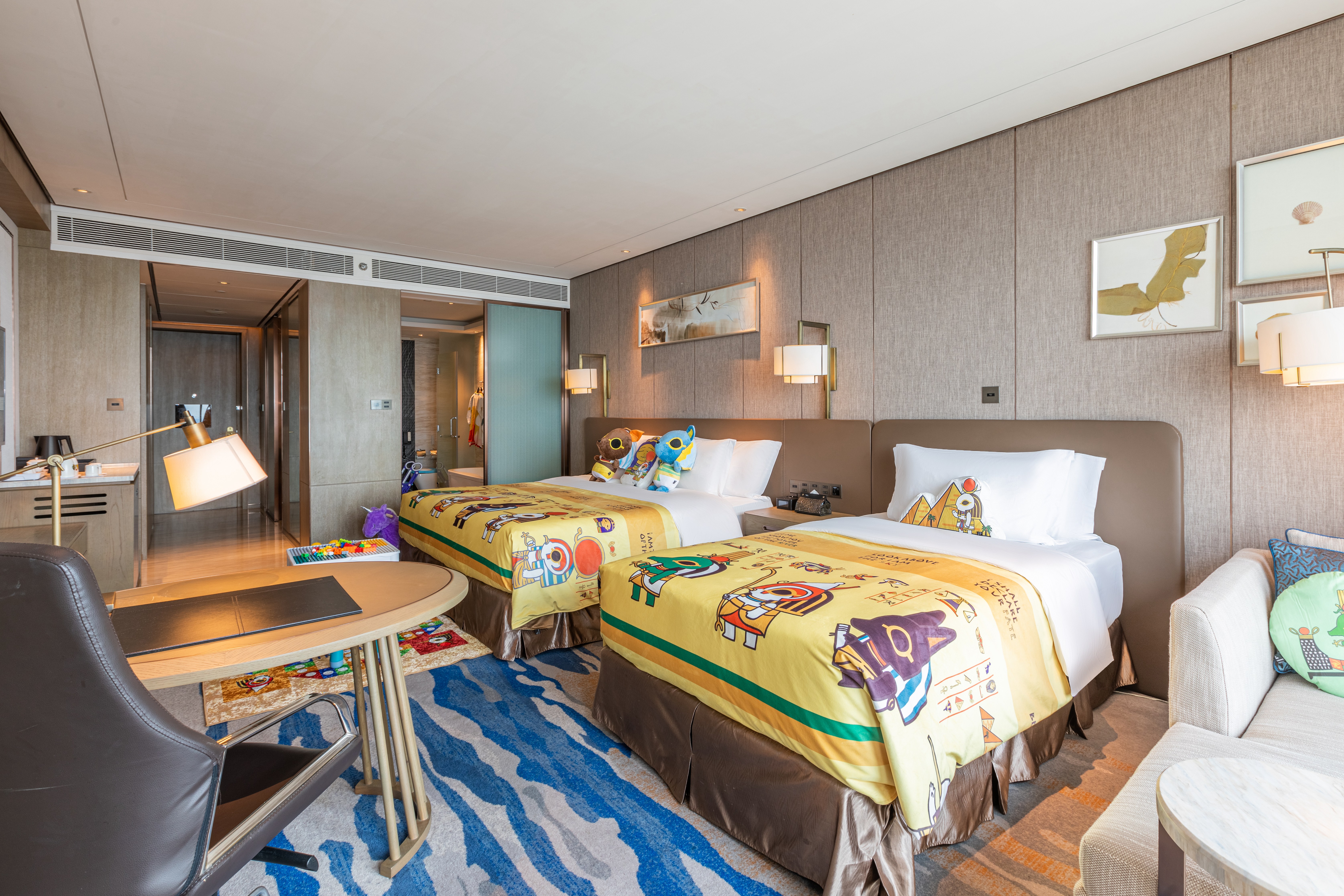 埃及萌神主题双床房（180°海上日出）