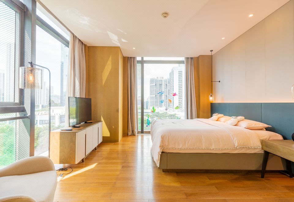 Courtyard Shenzhen BayFamily Suite Cartoon Theme