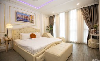 Quy Hung Hotel Central