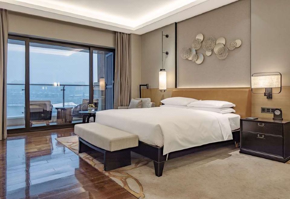 Hyatt Regency Xi'anFamily Premium Connecting Suite