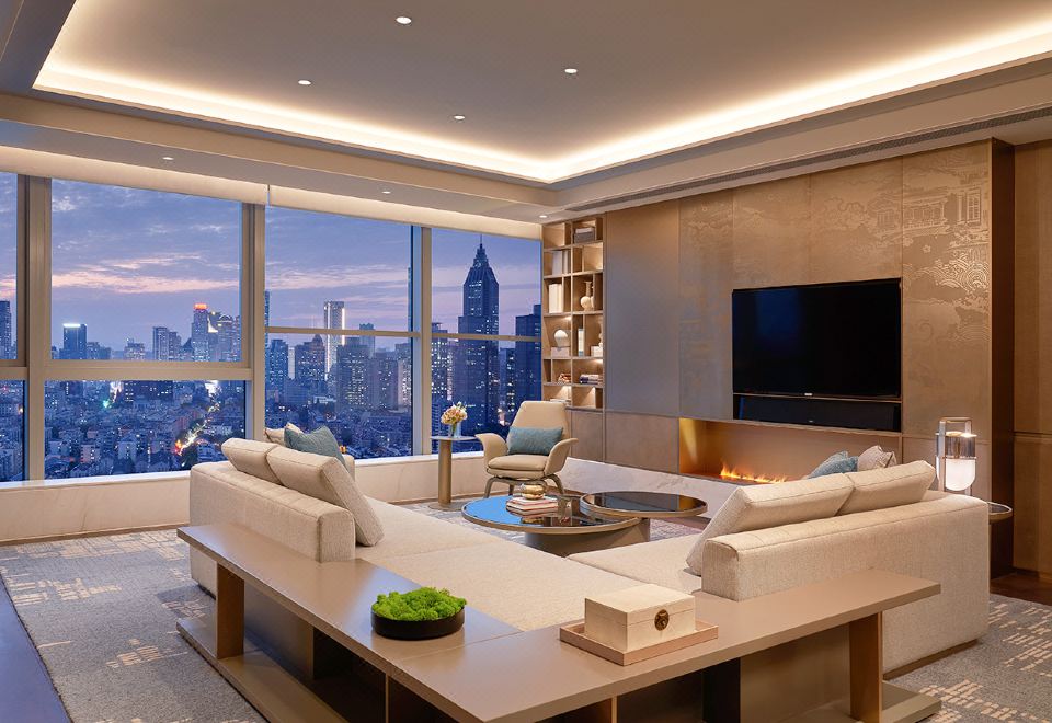 外交官套房-拥揽落日余晖与繁华都市美景