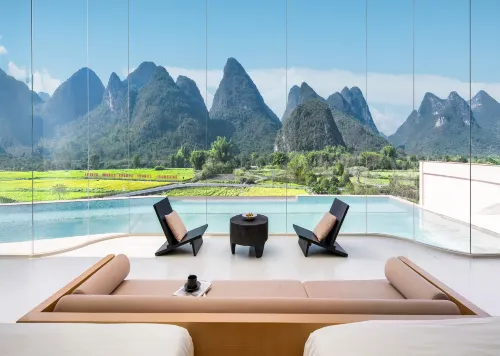 Shuidaotian Resort (Yangshuo Ten-Mile Gallery Yulong River)