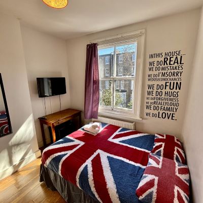 私人雙人床房 帶連通浴室 聖詹姆斯背包客旅館優惠