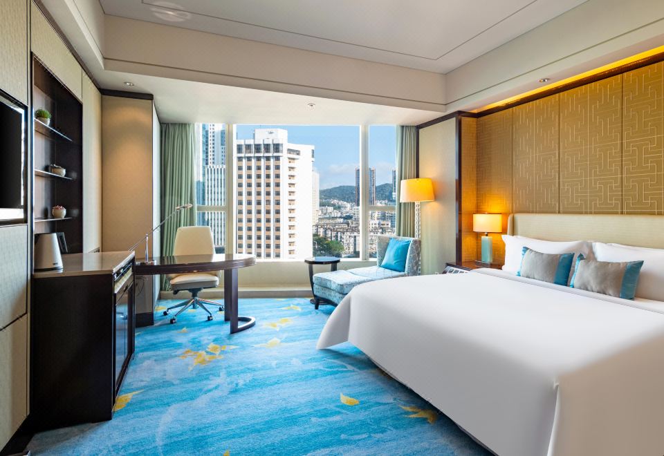 豪华城景大床房