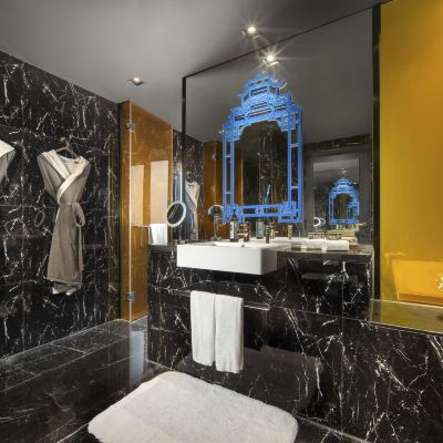 衚衕套房（寬敞客廳+觀賞青磚綠瓦+小冰箱） 北京花間堂·後海優惠