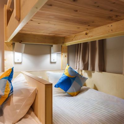 グループトリプル（共用シャワー） DOYANEN HOTELS BAKURO (どやねん ホテルズ バクロ） クーポン