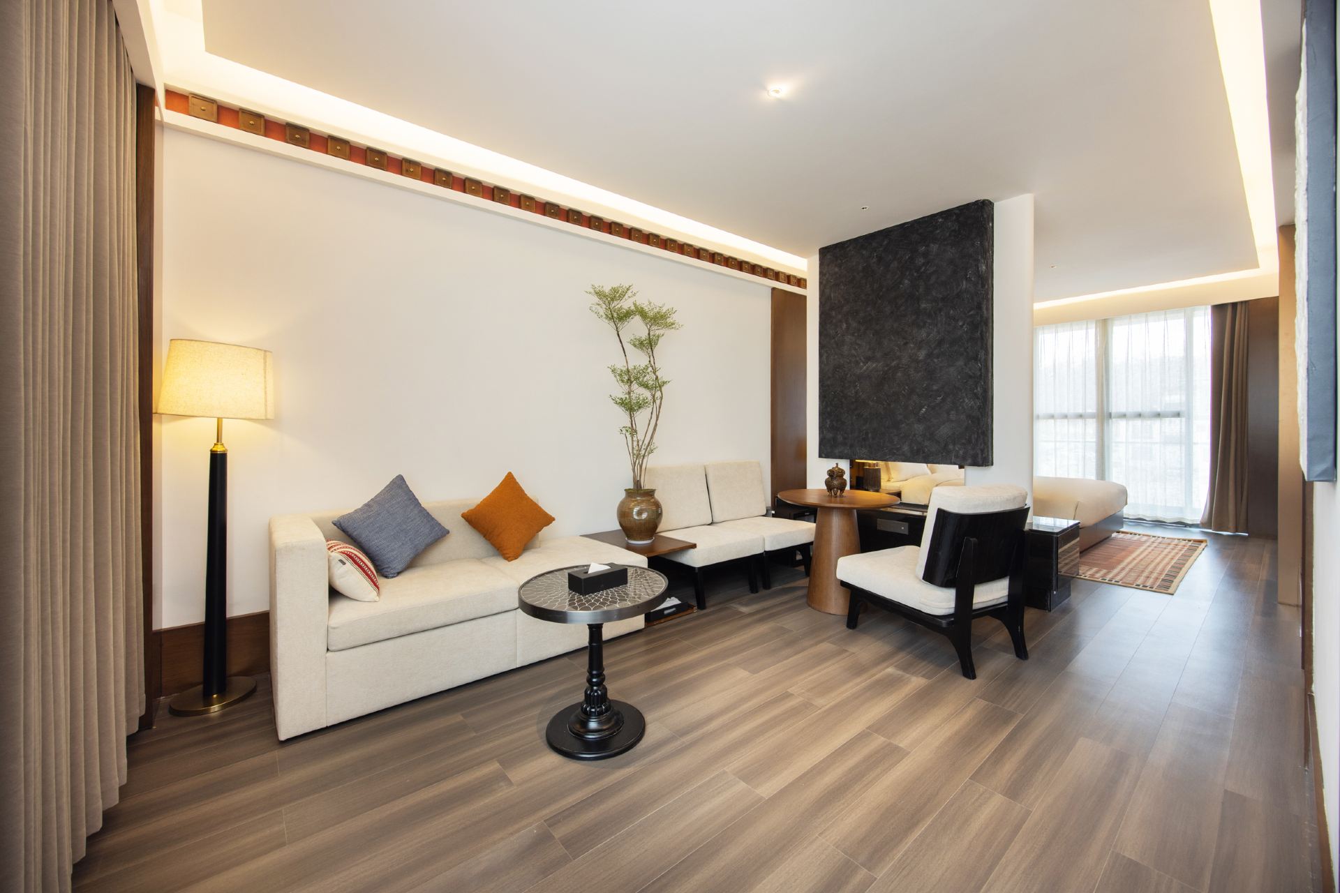 Extreme Horizon Oxygen-Enriched Suite with Mountain View (Heated Flooring + Scenic Balcony + Relaxing Massage Chair)