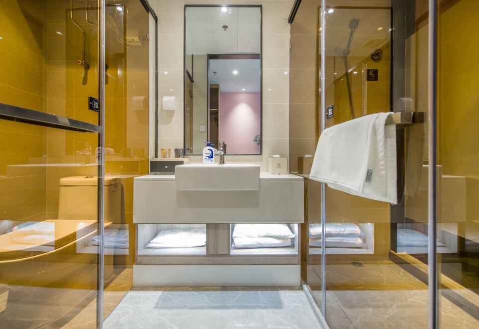 Dreamy Breeze City-View Double Bed Room With Smart Voice Control And Velvet Head Pillow