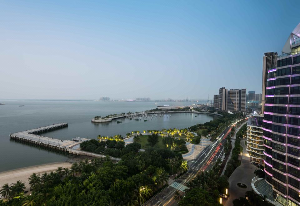 尊贵海景大床房