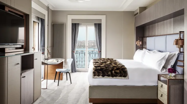 The Ritz-Carlton Hotel de la Paix, Geneva Room