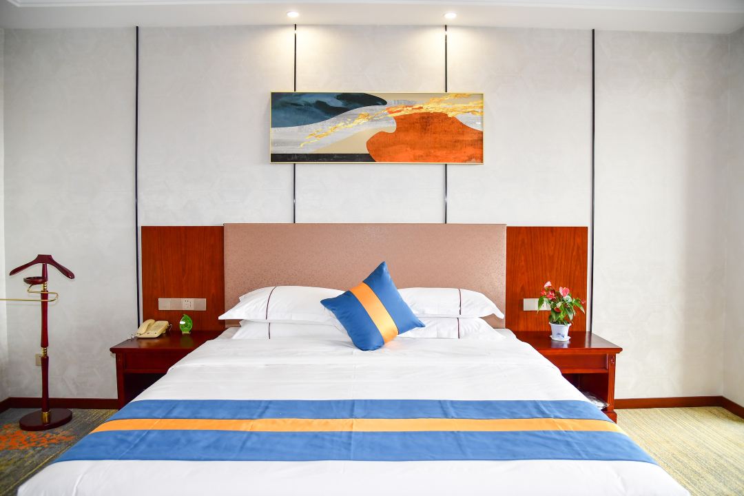 Nanshan International Conference Center HotelDeluxe King Room