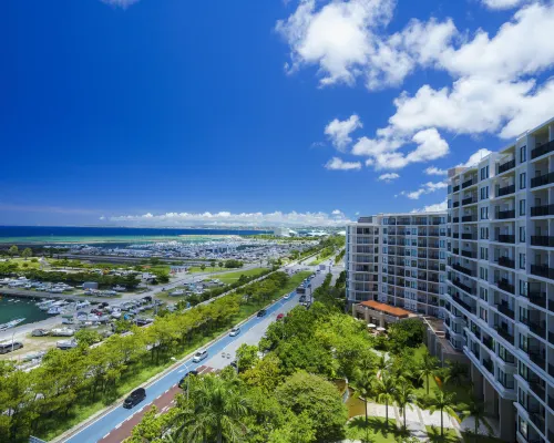 Moon Ocean Ginowan Hotel & Residence Hotele w: Ginowan