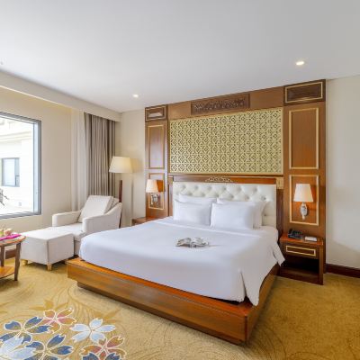 Premium Deluxe King Room With Sea View Non Smoking Dlg Hotel Danang Promo Code