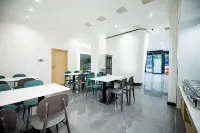 Pinyue Zhiya Hotel