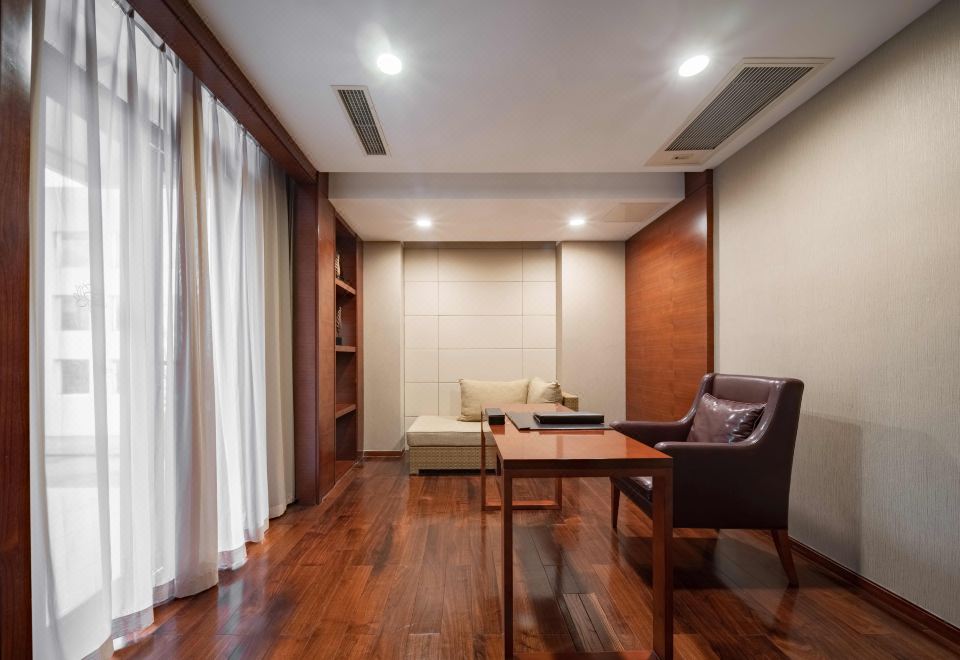 山景浴缸大床套房