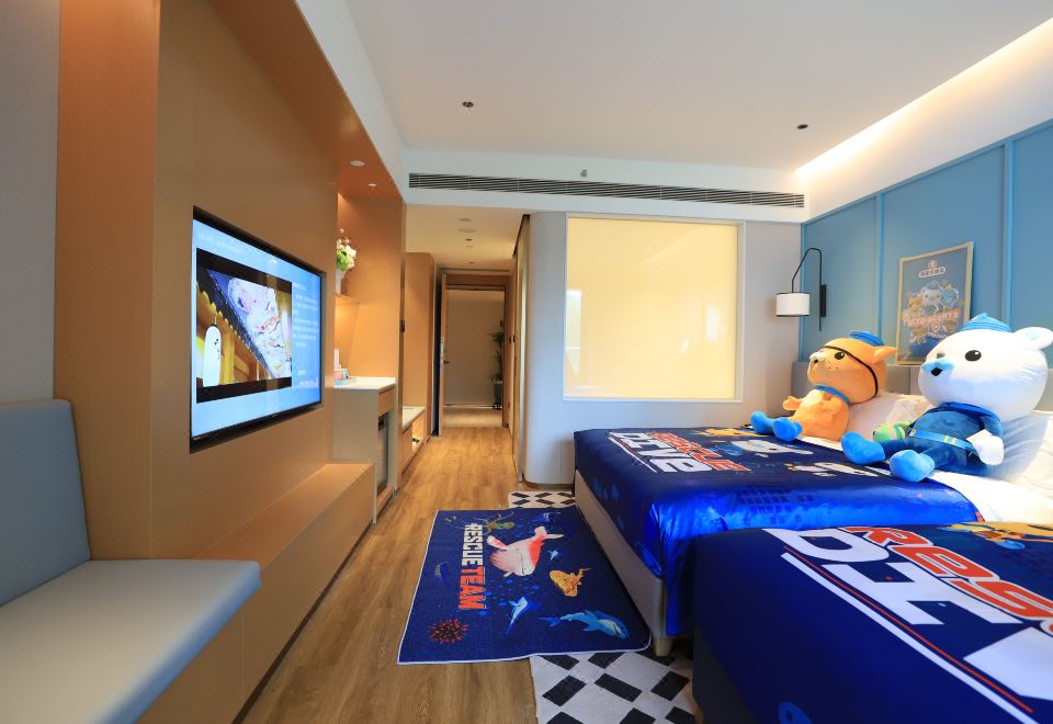 海底小縱隊親子房（智能客控+MINI吧+天然乳膠枕）