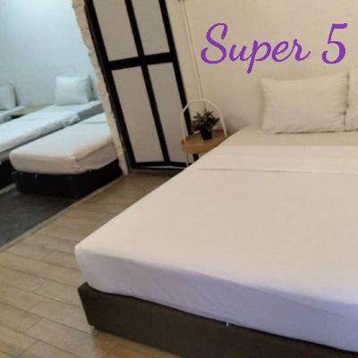 Super 5 Family Room Kupon SH Hotel Kota Damansara