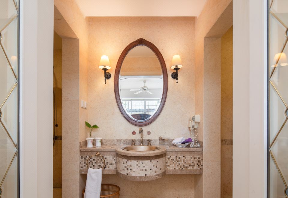 玫瑰園豪華溫泉大床房【古羅馬建筑風格+私人泡池】