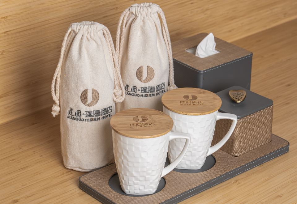 暗香居景觀大床房| 徠芬吹風機| 空氣凈化器|記憶枕