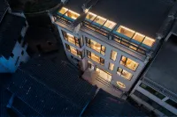 Shanshuge · Natural Art Boutique Hotel (Huangling Scenic Area Branch） Hotels in 