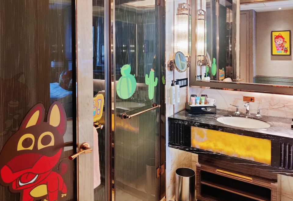 沙漠超凡小英雄亲子房