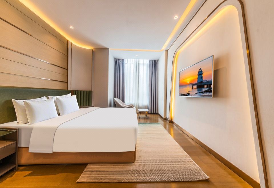 Azure·高级大床房「智能客控+minibar+浴缸泡澡」