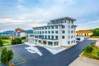 Rongcheng Chengshantou Xixiakou Zoo Rezen Select Hotel