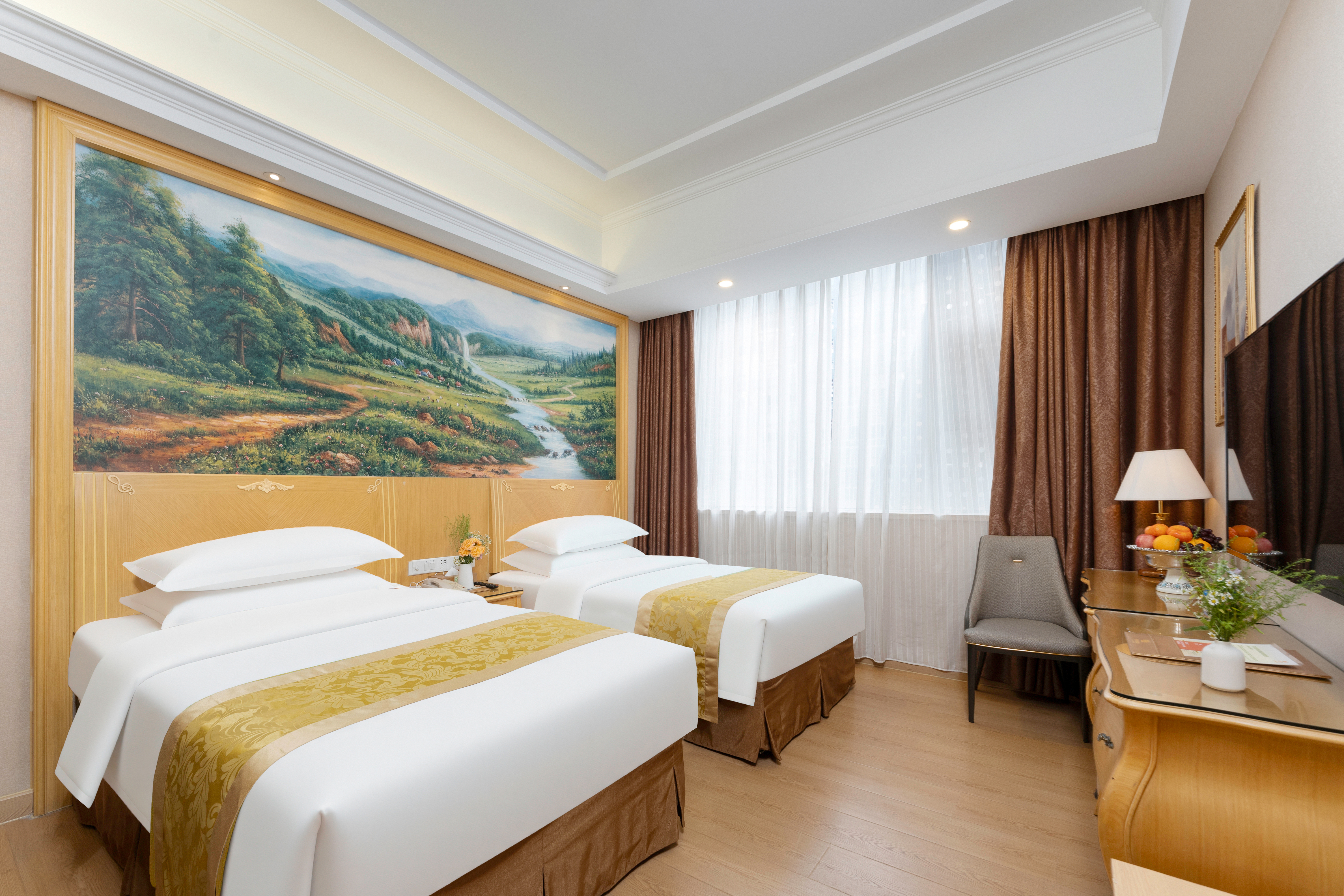 豪华双床房（清晨采光丨城景）