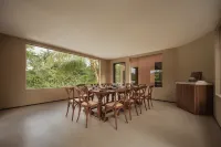 Abia Molok Secret Retreat Homestay (Wanning Shimei Bay Circum Island Tourism Highway Branch)