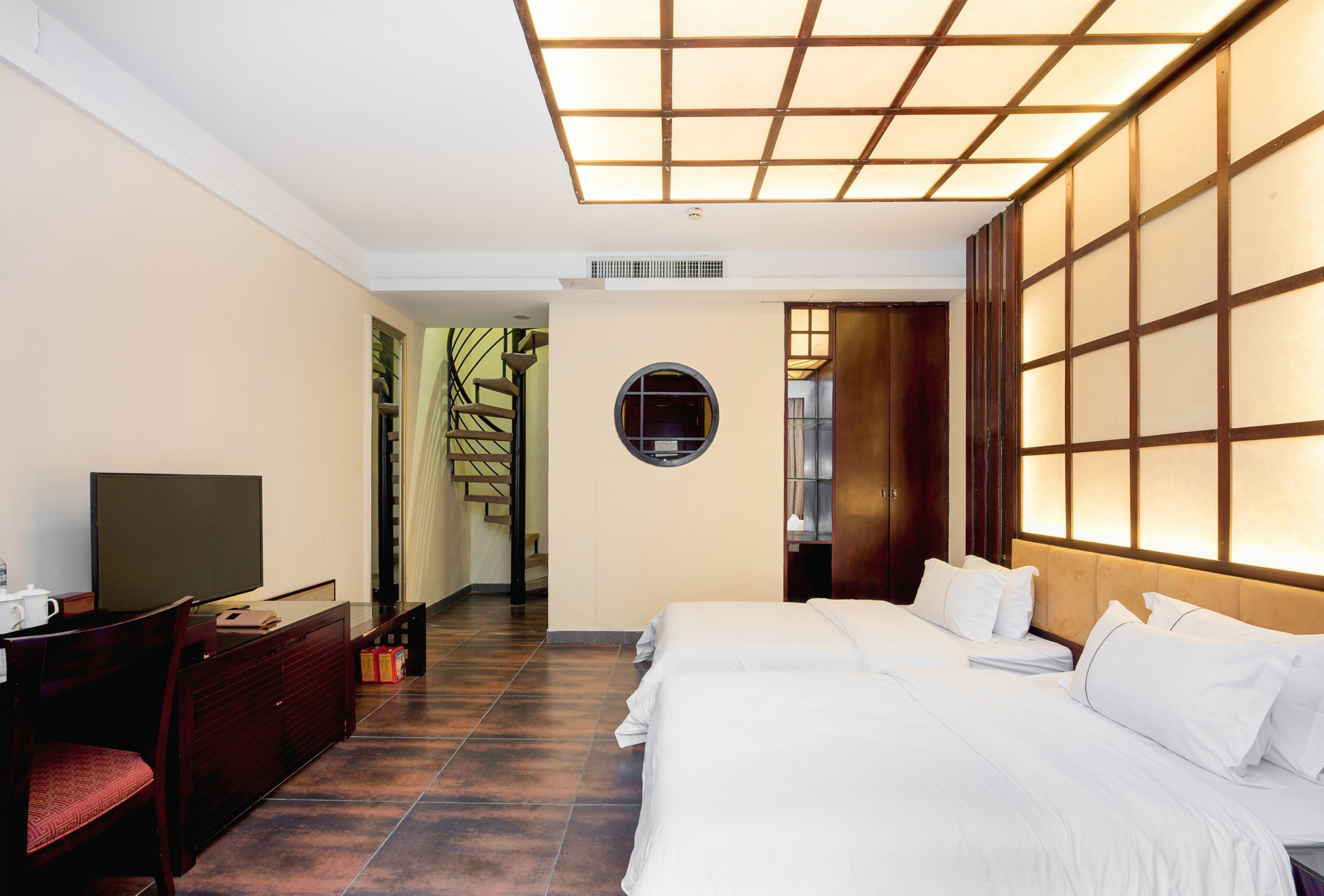 亲水别墅花园复式房|客房直达泳池|独立温泉池