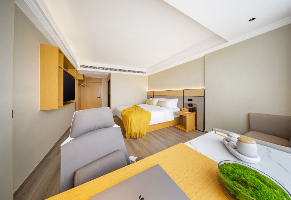 Guestroom (Memory foam mattress)