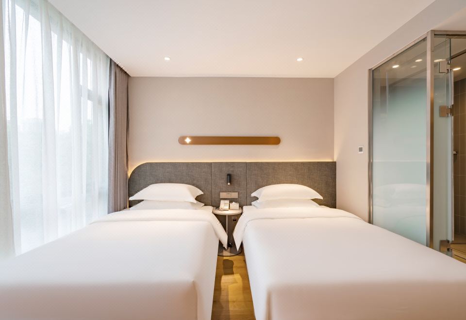 高級雙床房「溫馨舒適+樂享陽光房+可投屏電視」