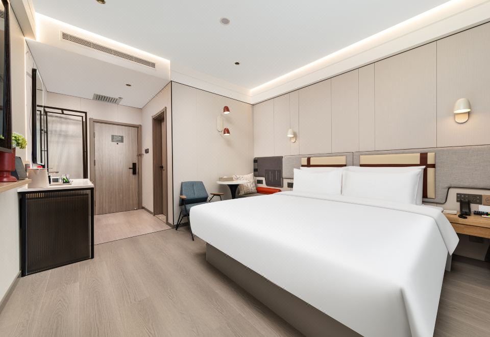 高级大床房（智能马桶+零压床垫+语音智控）