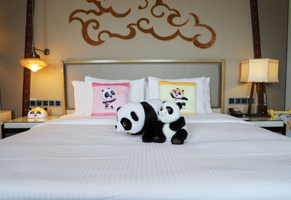 高原熊貓主題親子房