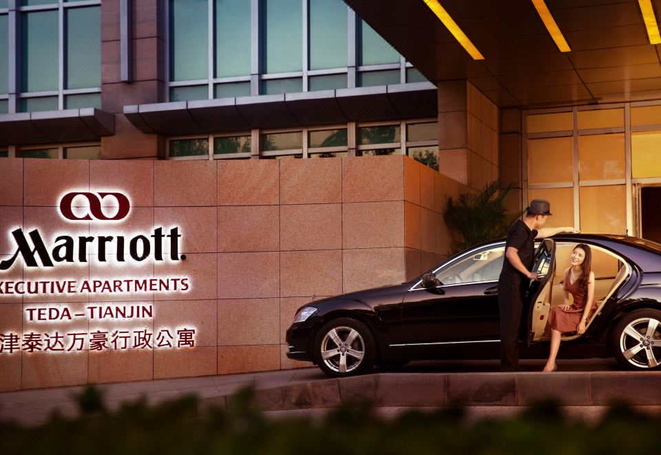 一室一厅套房（无窗+全套厨房设备+洗烘机+浴缸）