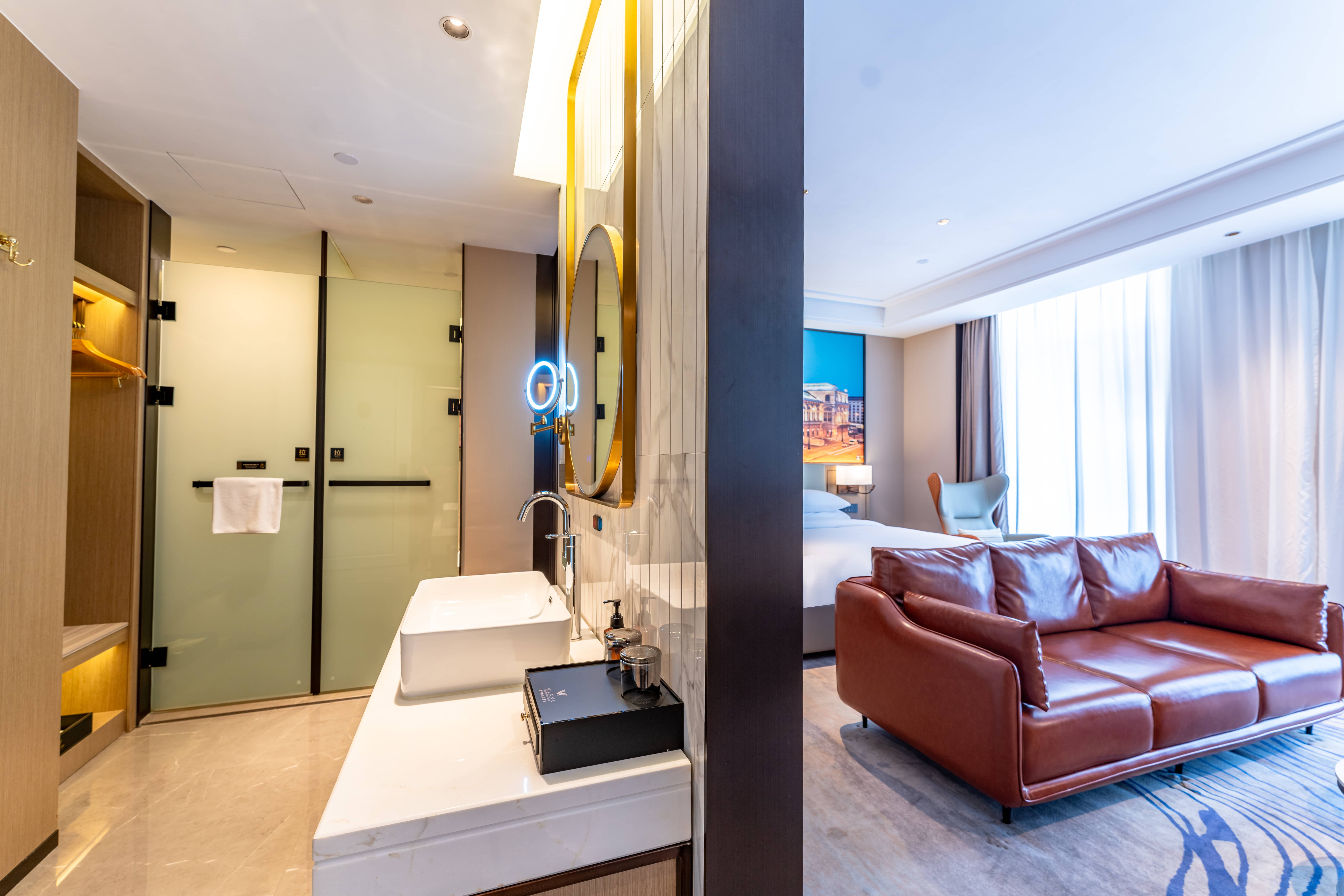 智能景观影院房（深睡眠床垫+超大荧幕观影）